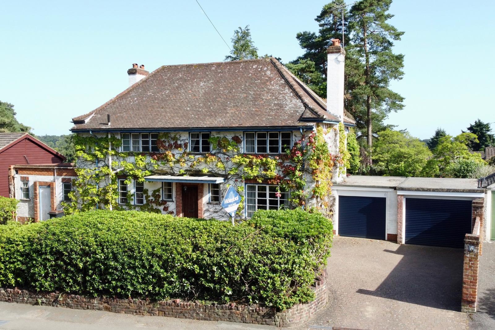 Crawley Hill, Camberley